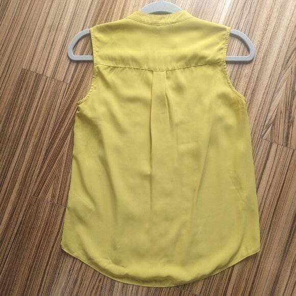 3/$15 [EUC] NANETTE LEPORE Blouse - Picture 2 of 4